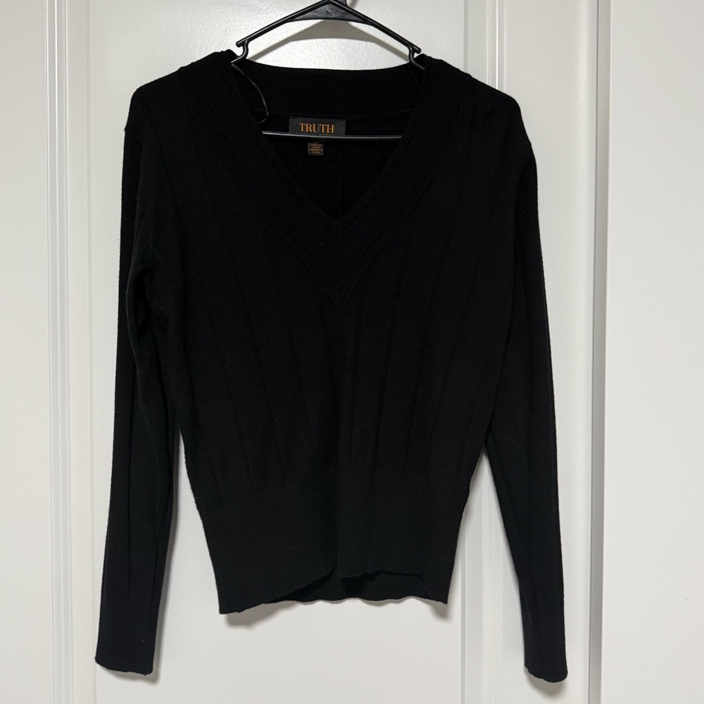 Truth Black Sweater Top V-Neck Womens S